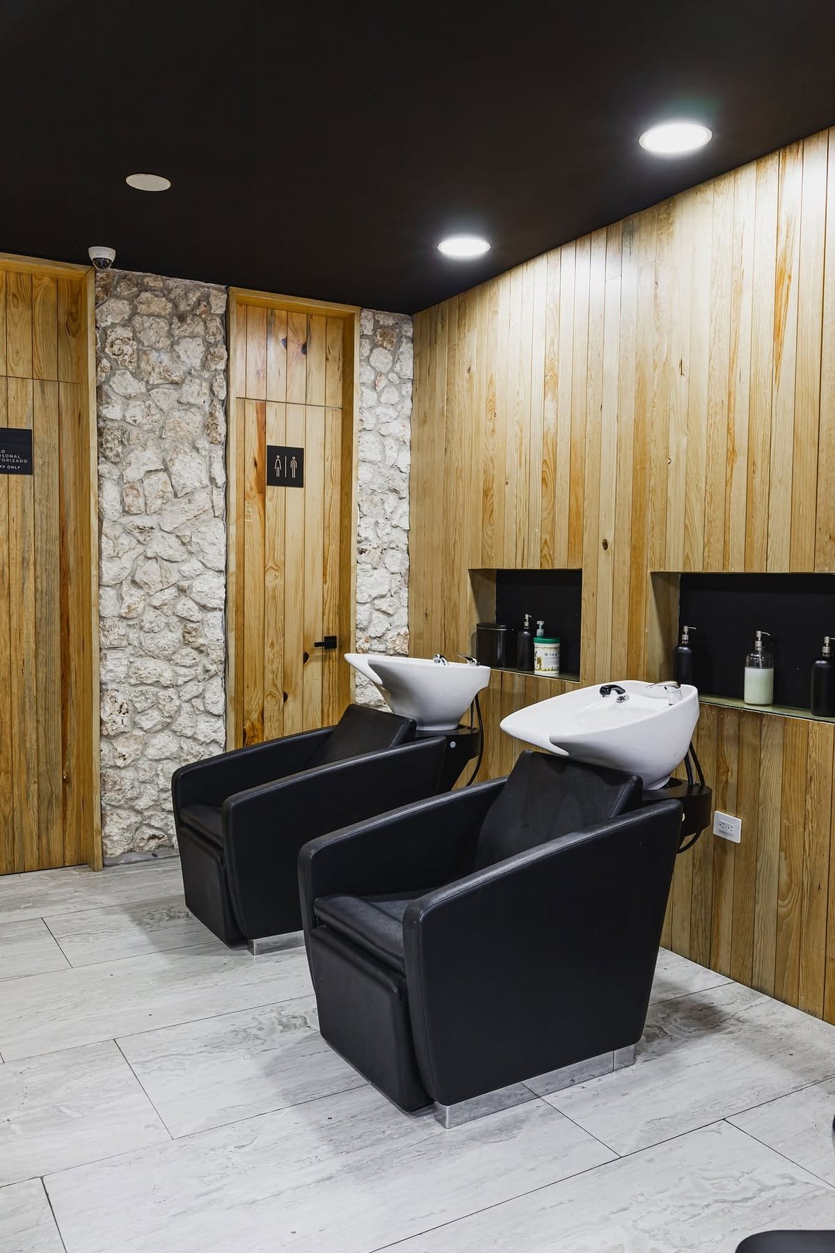 Sala de espera de Luxe Hair & Beauty Salon
